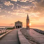 Ξενοδοχείο Levante 3*