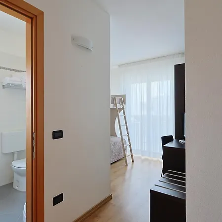 Levante Hotel 3*