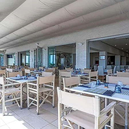 Levante Hotel 3*